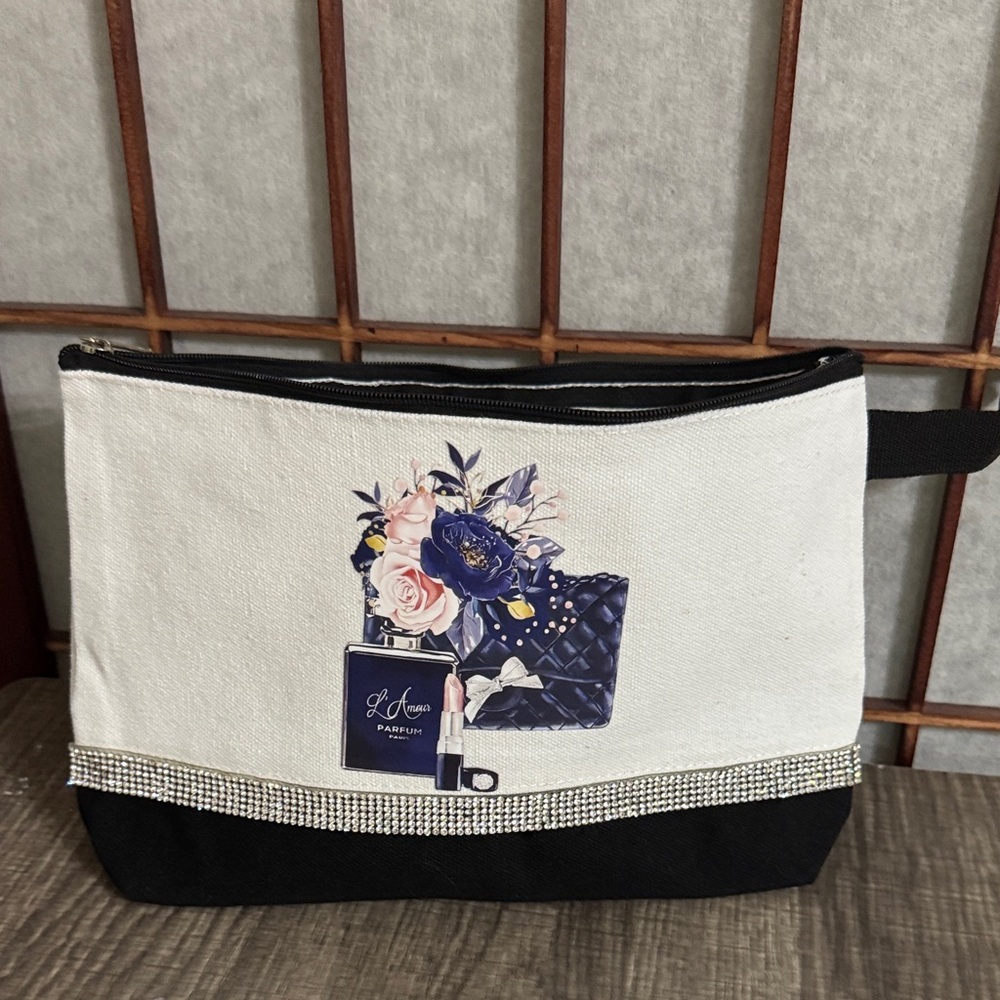 Source Unknown Canvas  Black and White Cosmetic Bag Brand New!